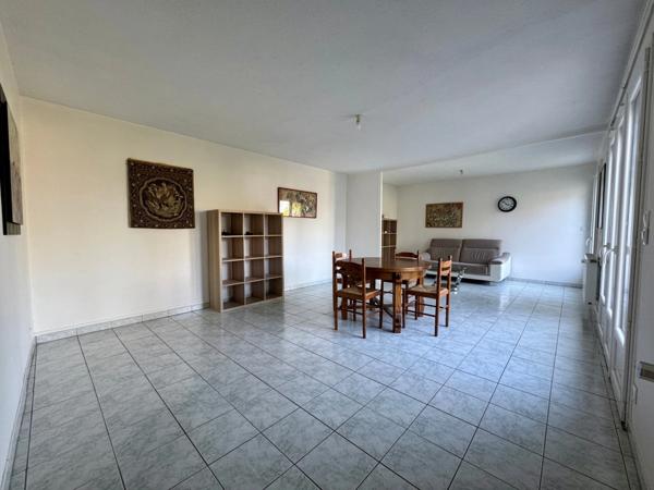 Maison à vendre maison de plain-pied + studio