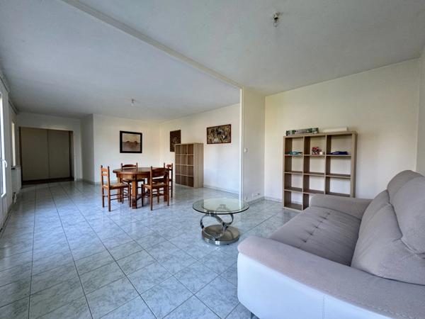 Maison à vendre maison de plain-pied + studio