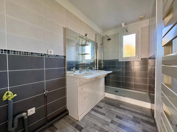 Maison à vendre maison de plain-pied + studio