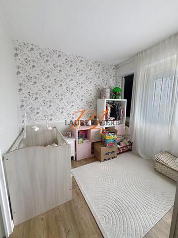 T2 lumineux 48 m² – Dernier étage avec ascenseur – Vue parc – parking