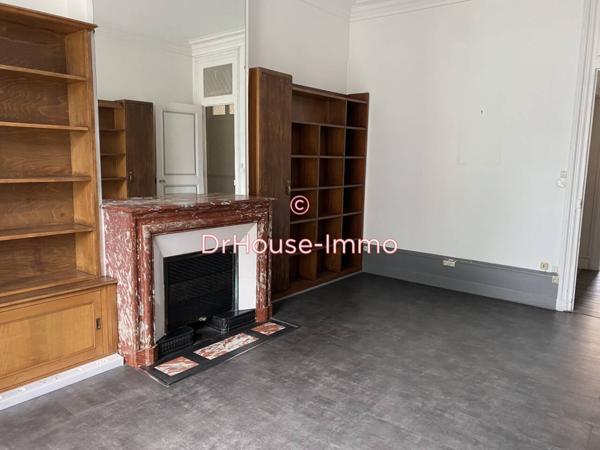 Bureau à louer 4 pièces de 84 m²