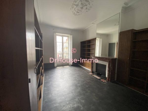 Bureau à louer 4 pièces de 84 m²