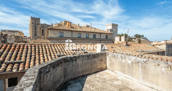 À vendre Appartement 4 pièces 177 m² - Avignon 84000