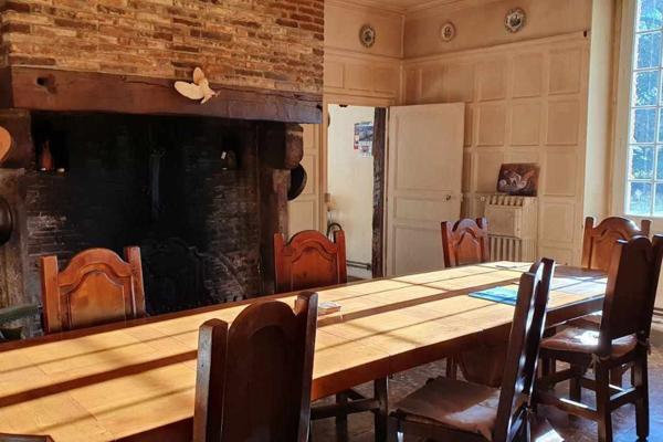 Château Normand 17e et ses dépendances à 135km de Paris