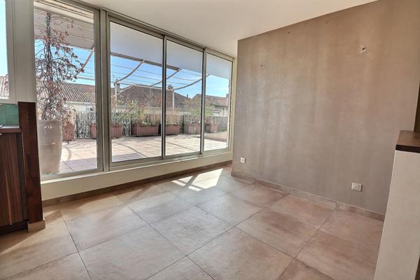 CASTELLANE-13006-APPARTEMENT MARSEILLE 4-5 PIECES-TERRASSES-CAVE-PARKING