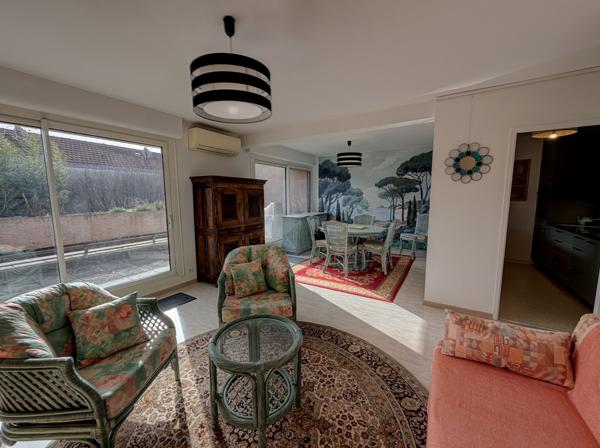 Villeneuve-sur-Lot (47300) Villeneuve sur lot , Appartement T 3 lumineux avec terrasse et garage