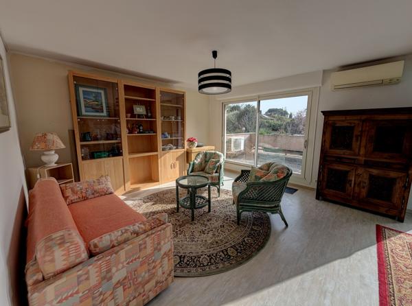 Villeneuve-sur-Lot (47300) Villeneuve sur lot , Appartement T 3 lumineux avec terrasse et garage