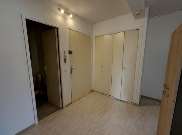 Villeneuve-sur-Lot (47300) Villeneuve sur lot , Appartement T 3 lumineux avec terrasse et garage