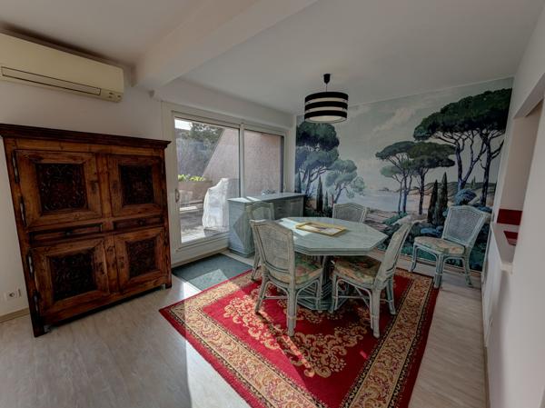 Villeneuve-sur-Lot (47300) Villeneuve sur lot , Appartement T 3 lumineux avec terrasse et garage