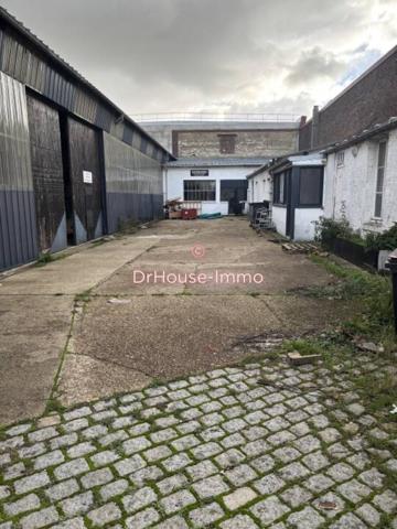 Bureau à vendre de 955 m²