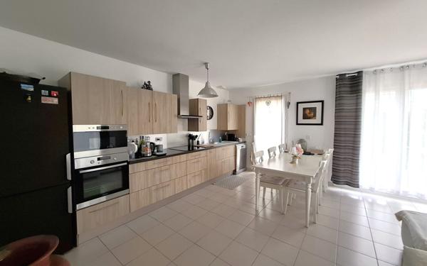 Maison à vendre    3 pièces •  Médis