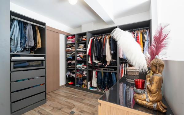 Maison à vendre    7 pièces •  Chessy