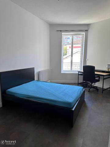 TRES BEL F3 MEUBLE 8 RUE DES ARMURIERS - Très bel ...