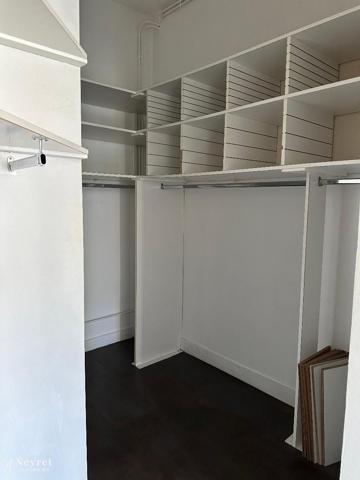 TRES BEL F3 MEUBLE 8 RUE DES ARMURIERS - Très bel ...