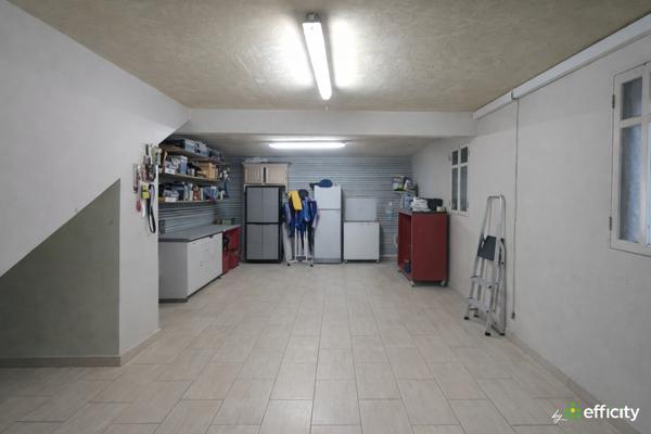 Maison 9 pièces - 196 m² Exclusivité efficity