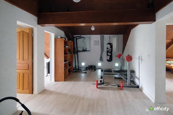 Maison 9 pièces - 196 m² Exclusivité efficity