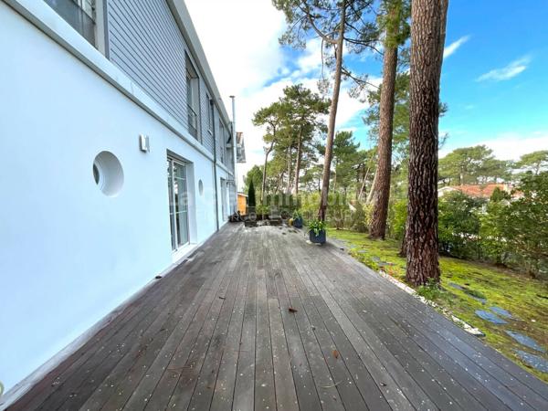 ARCACHON VILLA 211M² PISCINE, SOUS-SOL, 10 MIN PLAGE
