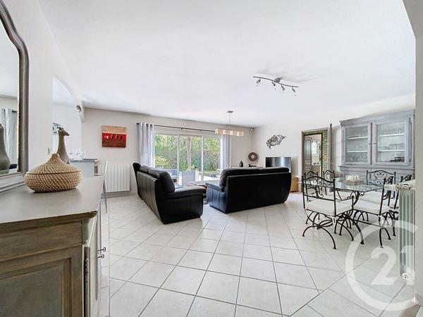 Maison à vendre  5 pièces - 127,17 m2 BREUIL MAGNE - 17