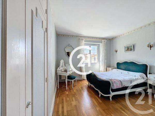 Maison à vendre  5 pièces - 274 m2 JARNAC - 16