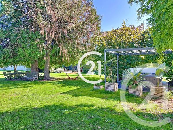 Maison à vendre  5 pièces - 274 m2 JARNAC - 16