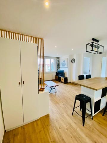 Appartement T3 avec balcon et cave - Villeurbanne Gratte-Ciel