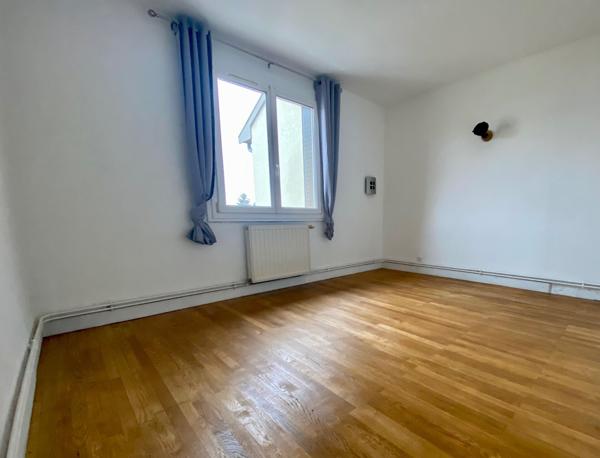 Appartement T3 avec balcon et cave - Villeurbanne Gratte-Ciel