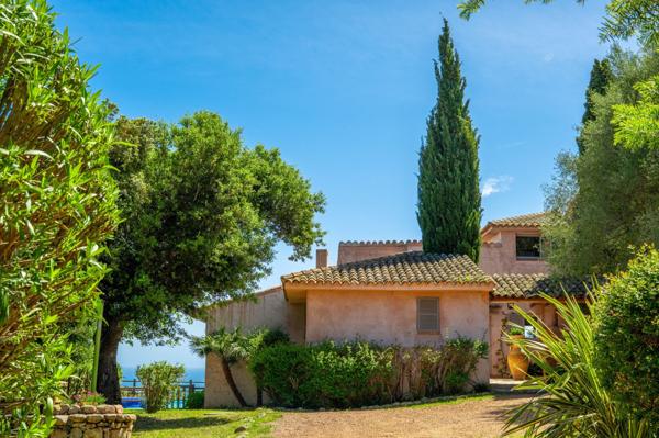 Vente Villa de luxe Porto-Vecchio 7 Pièces 191 m²