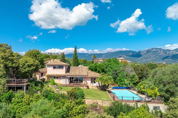 Vente Villa de luxe Porto-Vecchio 7 Pièces 191 m²