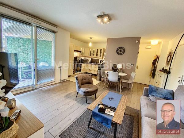 APPARTEMENT T2 avec TERRASSE et PARKING