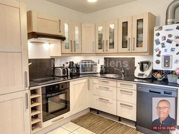 APPARTEMENT T2 avec TERRASSE et PARKING