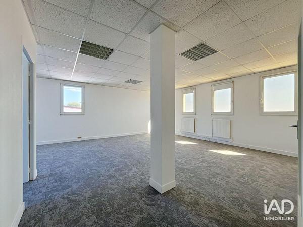 Location bureaux 97 m² Buc