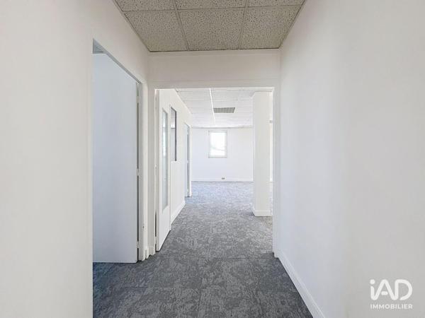 Location bureaux 97 m² Buc
