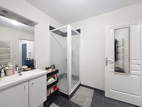 AVRILLE STUDIO NON MEUBLE DISPONIBLE AU 01/08