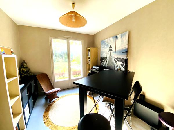 Maison spacieuse au coeur d'un écrin de verdure