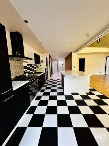 Maison à vendre 6 pièces 135 m² La Londe-les-Maures