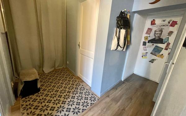 Appartement à vendre    3 pièces • 49,07 m2 Vienne