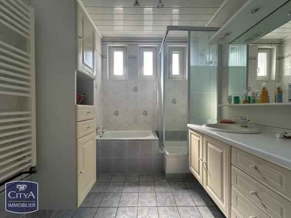 Appartement à vendre 5 pièces 92.24m² Coulaines (72190)