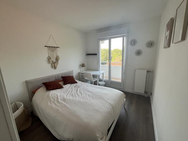 Appartement à louer 1 100 € CC Bayonne 3 p 73 m² DPE D