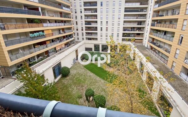 Appartement à vendre    2 pièces • 37,92 m2 Marseille 10