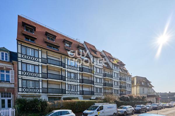 DEAUVILLE TRIANGLE D'OR - VASTE STUDIO CABINE A VENDRE AVEC CAVE !