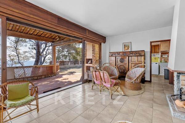 Cap Bénat - Première ligne - Villa à rénover