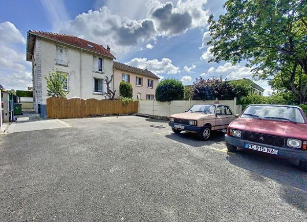 Immeuble à vendre    5 pièces •  Clamart