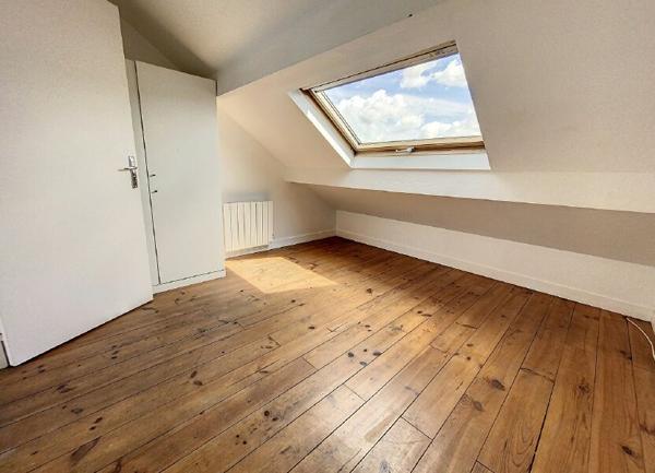Immeuble à vendre    5 pièces •  Clamart