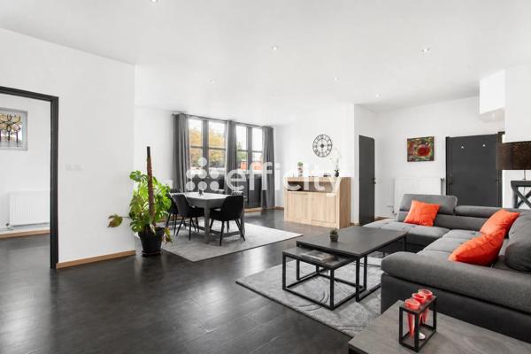 Maison
         12 pièces
        - 285 m² Bien prestige 755 000 € *