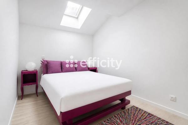 Maison
         12 pièces
        - 285 m² Bien prestige 755 000 € *