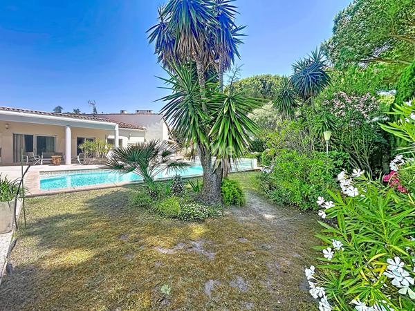 Rare Grande villa avec grand terrain  La grande motte