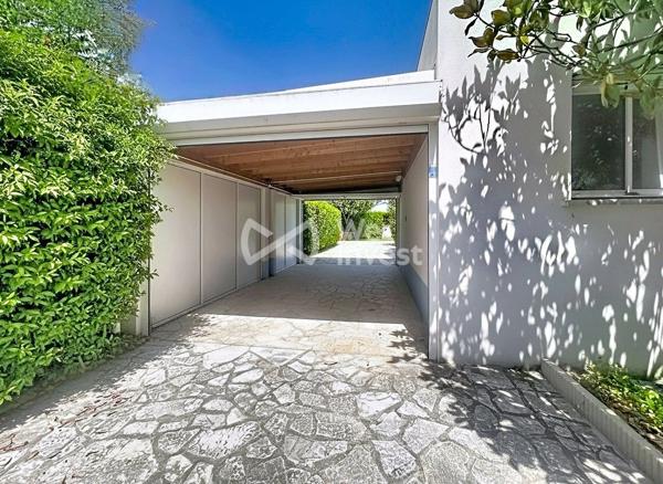 Rare Grande villa avec grand terrain  La grande motte