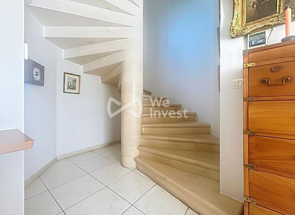 Rare Grande villa avec grand terrain  La grande motte