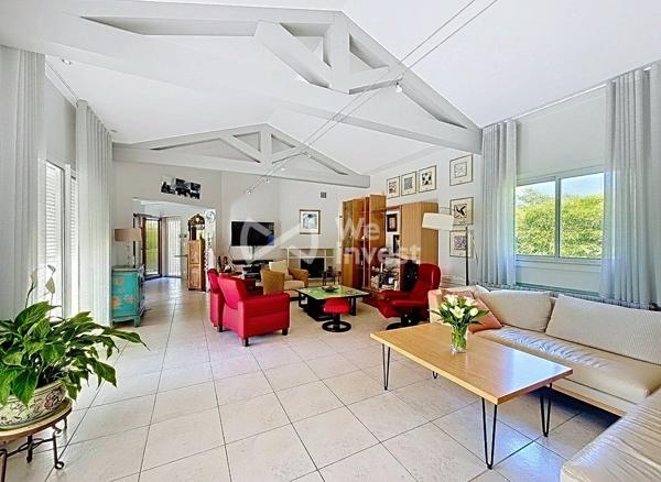 Rare Grande villa avec grand terrain  La grande motte