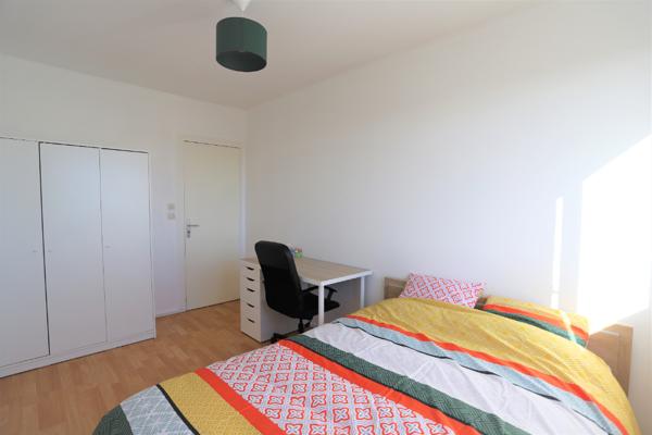 44400 REZE REZE 8 MAI - Chambre meublée dans colocation